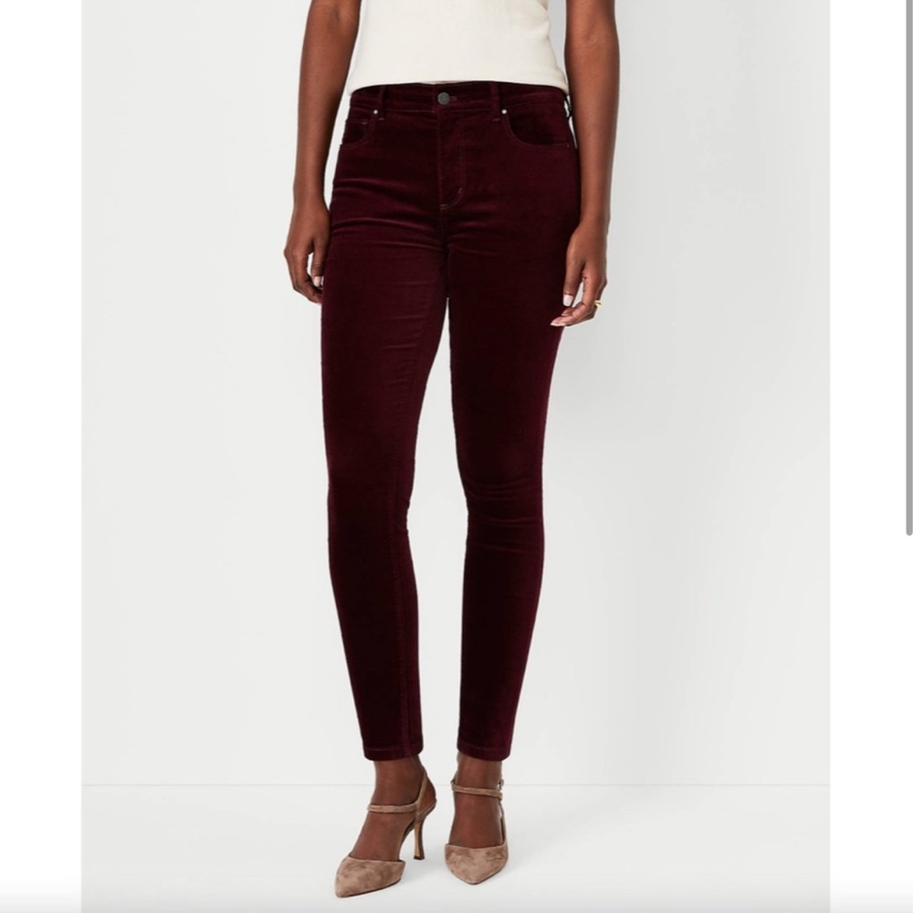 NEW Ann Taylor Women’s Sculpting Pocket Mid-Rise Skinny Jean Bordeaux Velvet 0